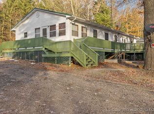 1761 S Forest Hills Dr, White Cloud, MI
