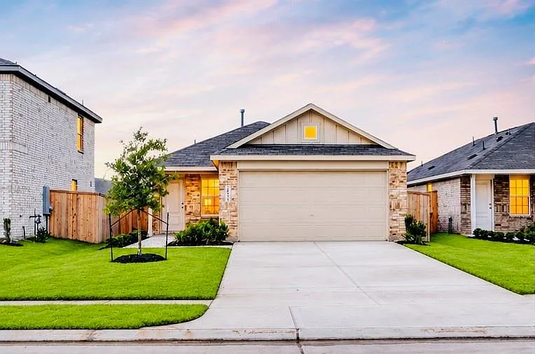 26822 Vanilla Pearls Ln — Photo 1