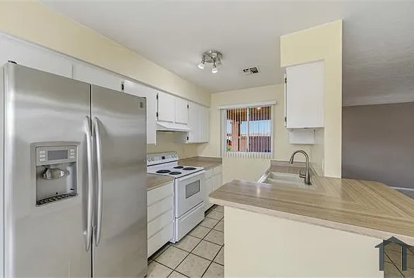 501 W Yukon Dr #4 — Photo 13