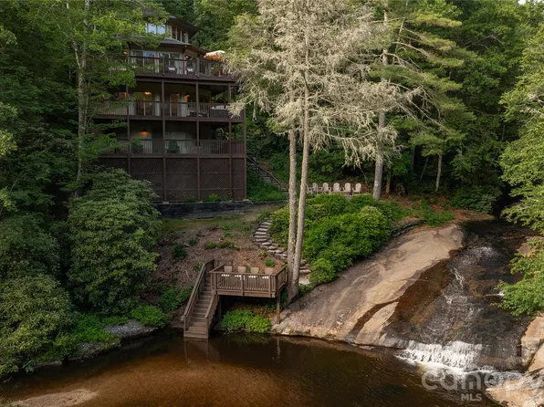 97 Twin Kettle Fls, Glenville, NC 28736