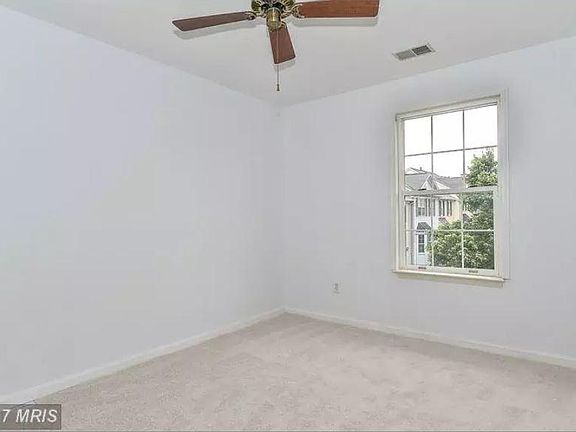 3rd image of 13820 Ashington Ct