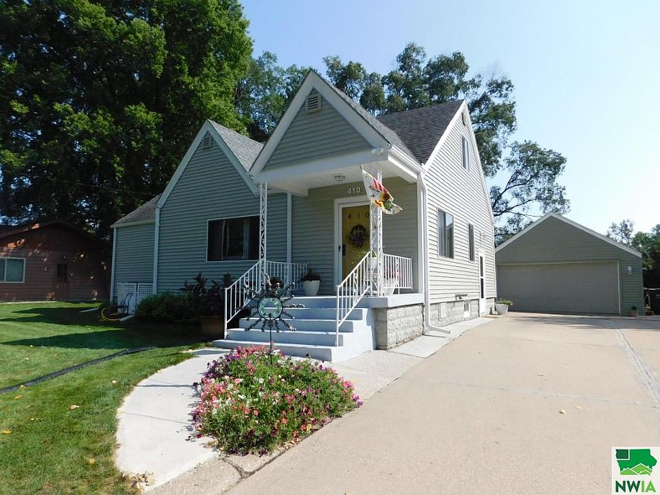 1st image of 410 Victoria Ct