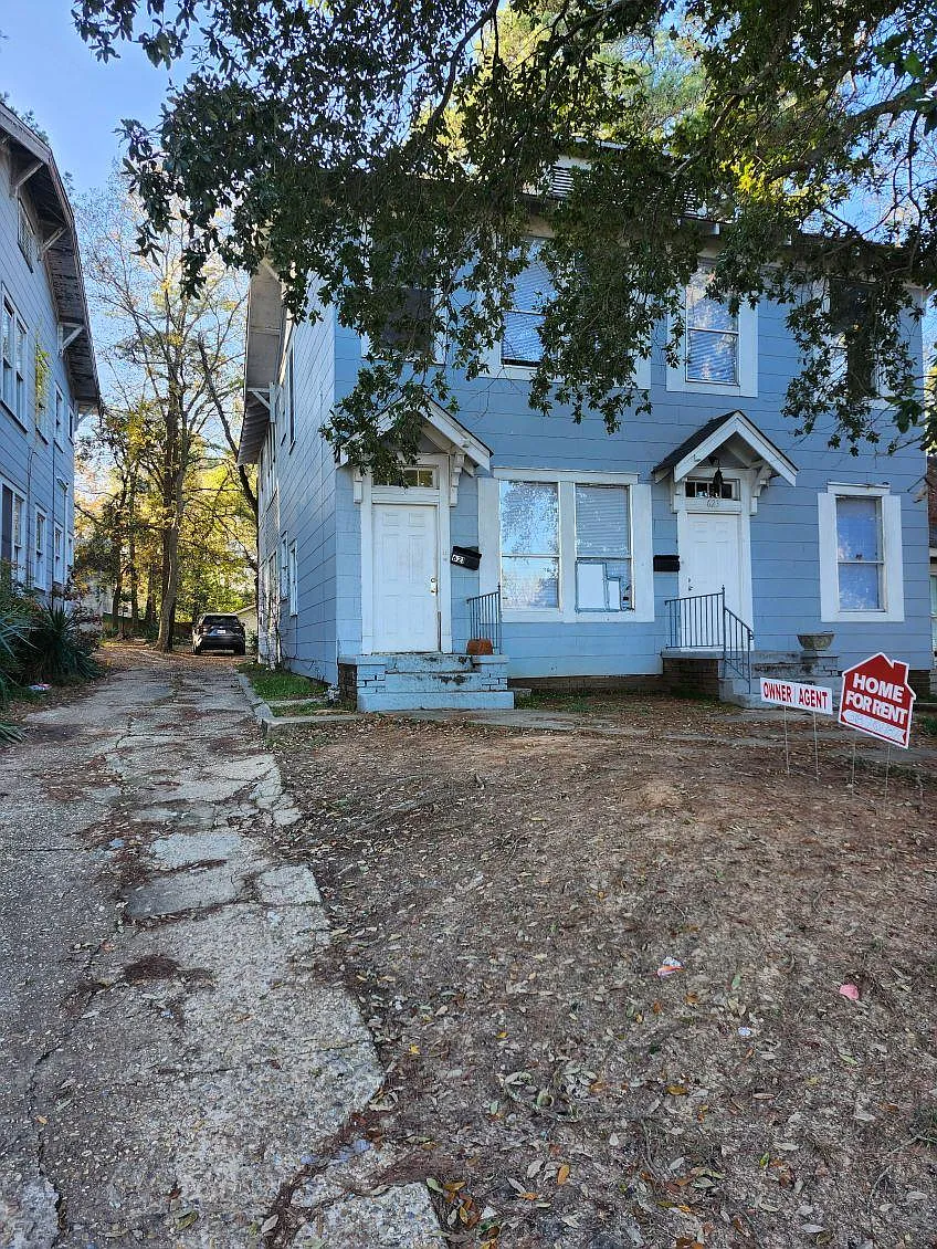621-623 Merrick - 621 — Photo 3