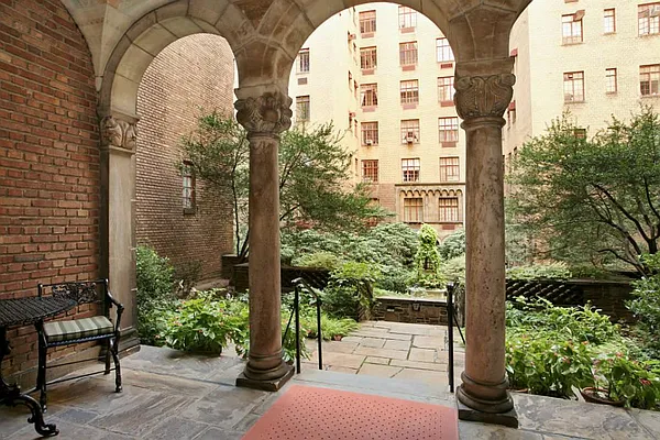 Sold by Keller Williams NYC | media 8