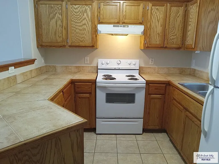 702 Sonesta Dr #A — Photo 3