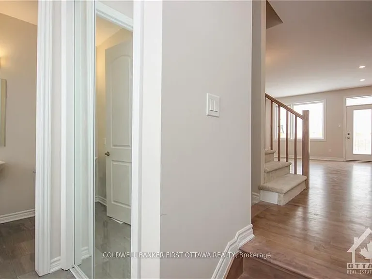 72 Focality Cres — Photo 2