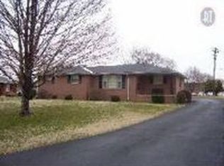 1103 Edgehill Dr, Lebanon, TN 37087