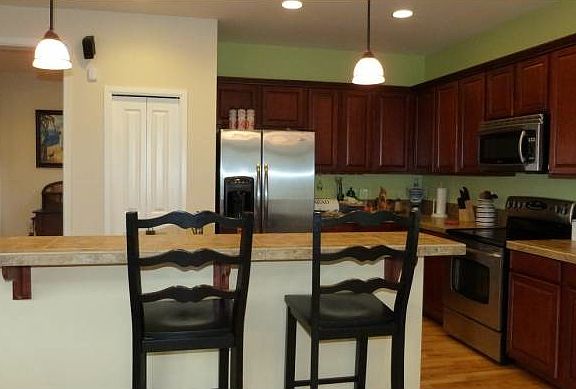 2nd image of 4023 61st Ave E