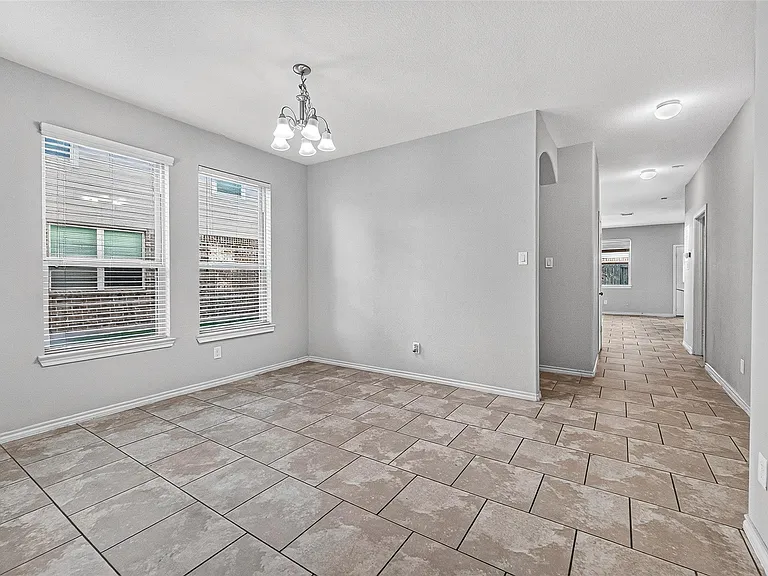 1326 Seagler Pond Ln — Photo 7