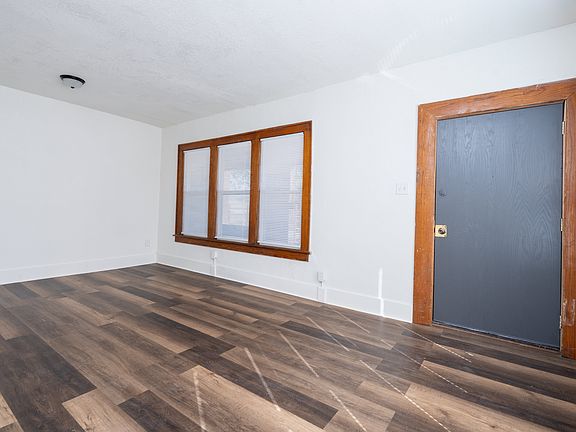 3rd image of 423 N Emporia Ave #11281528
