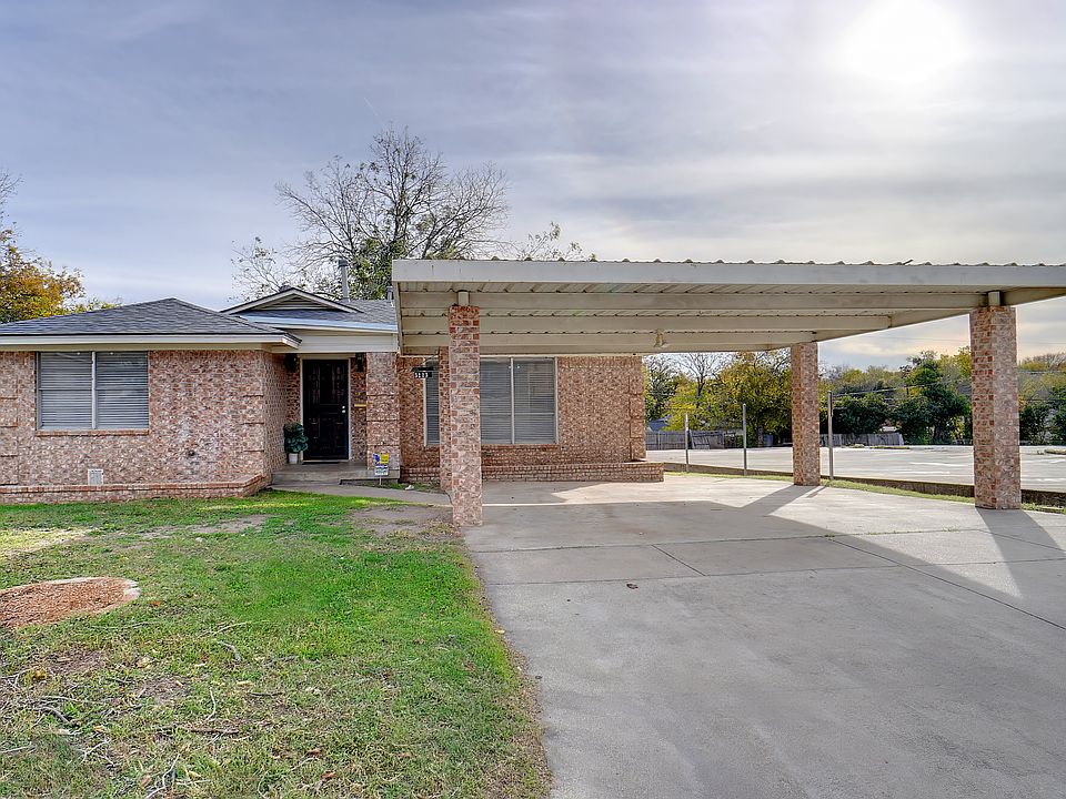 Front Yard & Carport