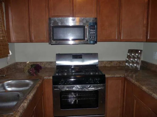 1196 Ashborough Dr Unit J, Leslie, GA 31764