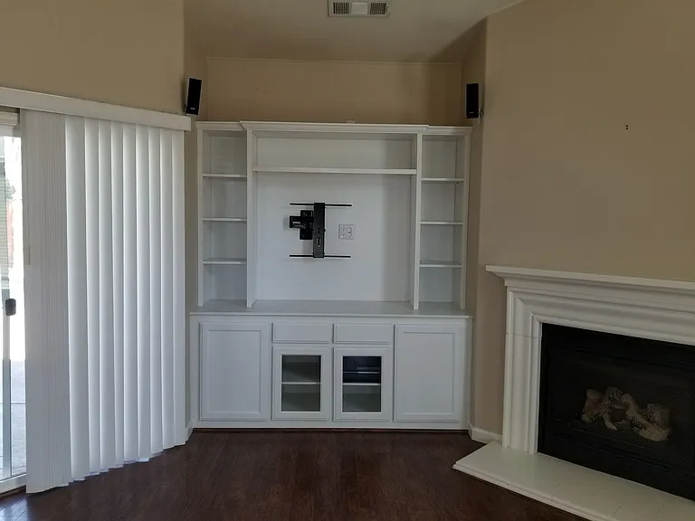 1566 Persimmon St — Photo 3