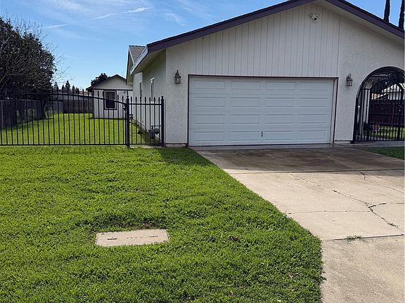 2nd image of 1056 E Alexander Ave
