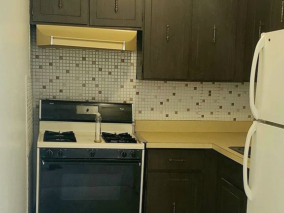 4th image of 7650 W Altgeld St APT 302