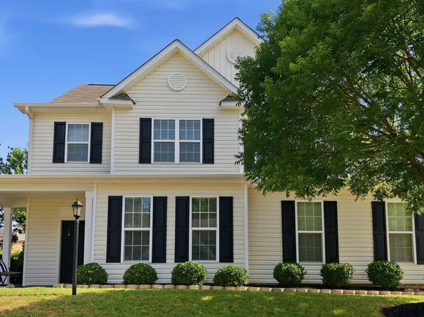 1224 Brook Bluff Rd, Knightdale, NC 27545