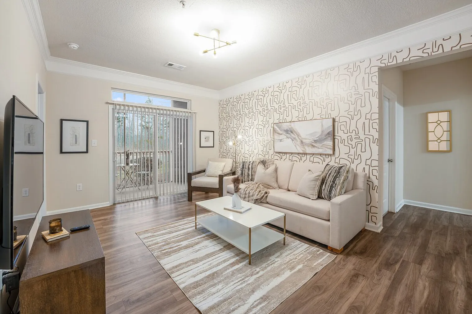 2 bed, 2.0 bath, 1001 sqft, $4,297 — Photo 1