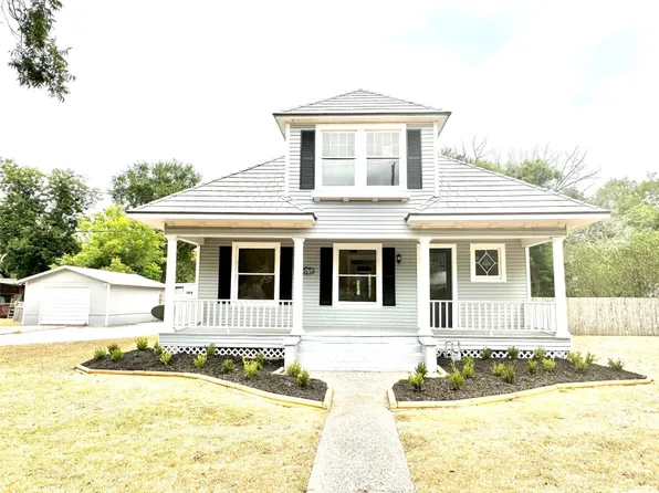 617 Hanover St, Edna, TX 77957