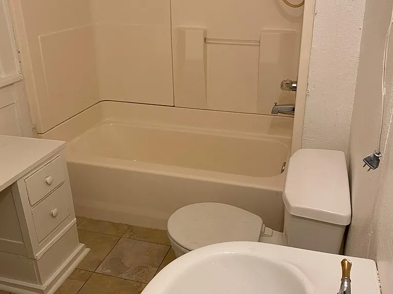 1617 Dorchester Ave — Photo 6