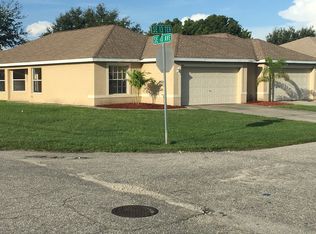 928 SE 13th Ter, Cape Coral, FL 33990