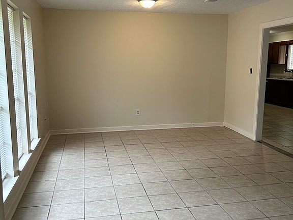 4th image of 3445 Shannon Dale Dr