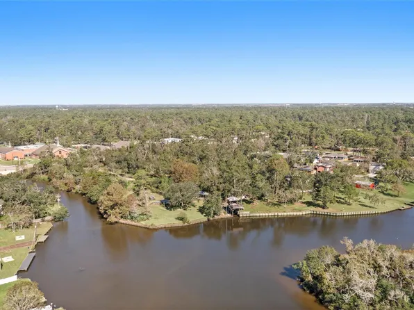 710 E Fm 517, Dickinson, TX 77539