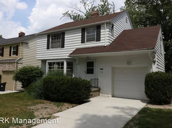 2647 Milton Rd, University Heights, OH 44118