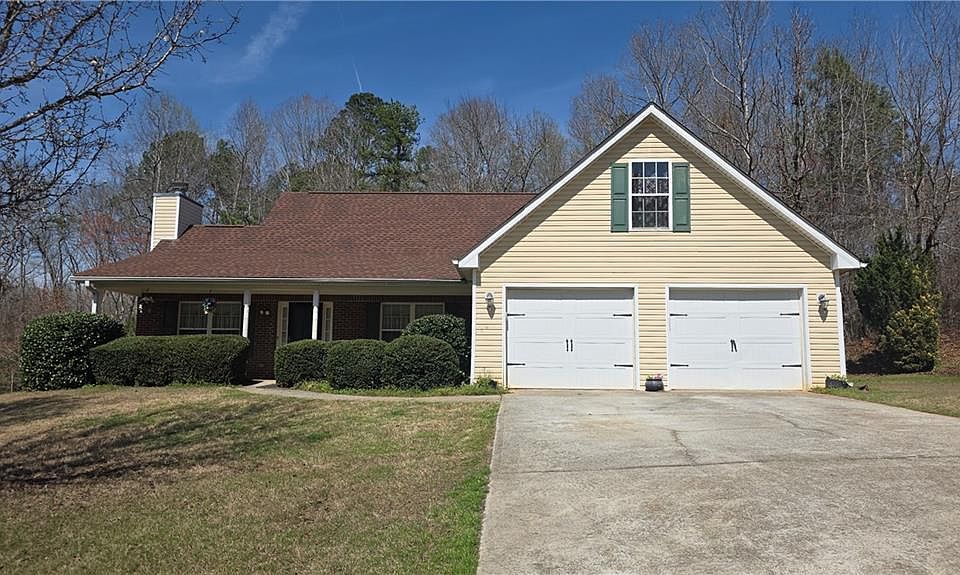 1st image of 110 Lamar Ln