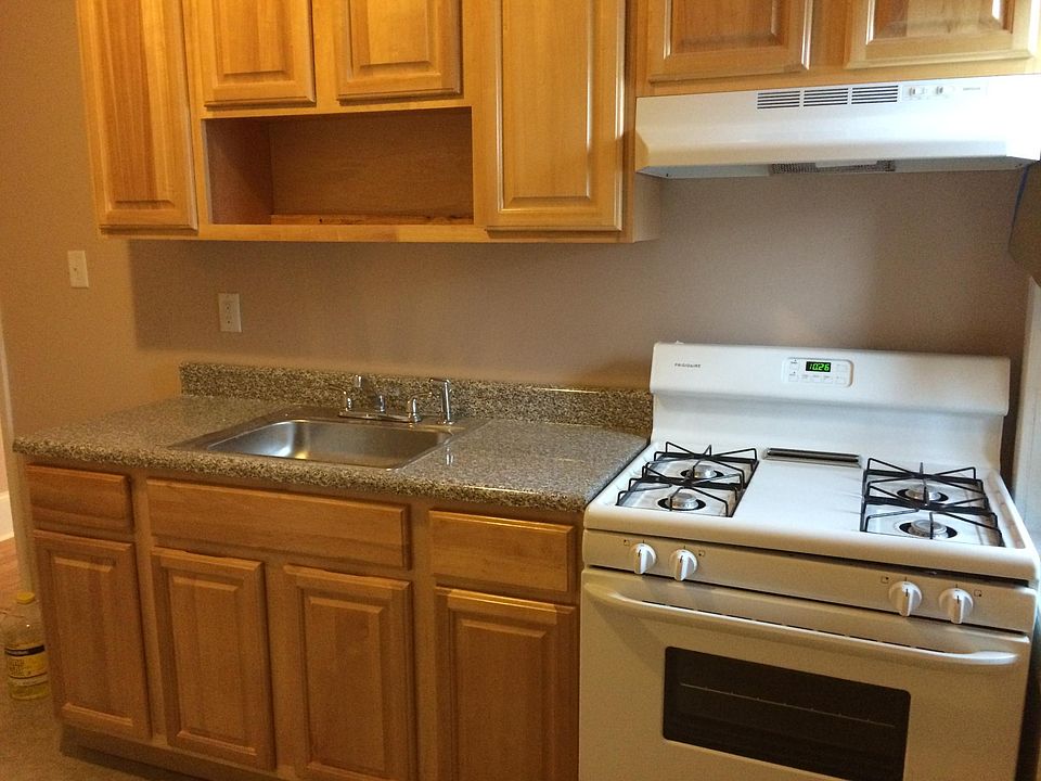 2nd image of 43 E 23rd St APT 6