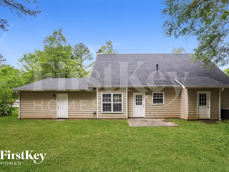 3900 Hadley Farm Dr — Photo 16