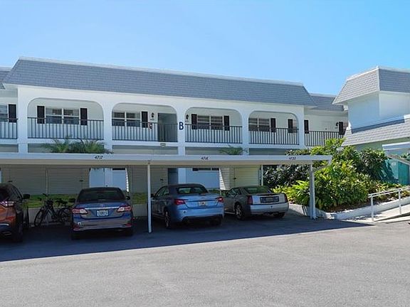 2nd image of 4725 Independence Dr #4725