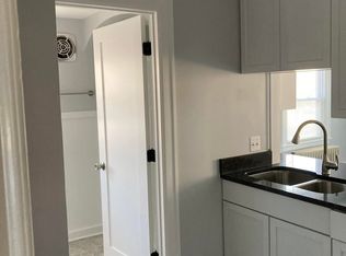 2455 Military St APT 5, Port Huron, MI 48060