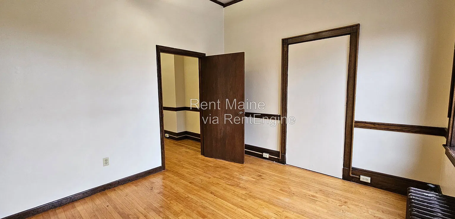61 Main St — Photo 3