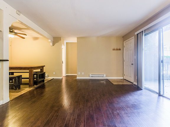 5th image of 23318 Marigold Ave Unit Q-102