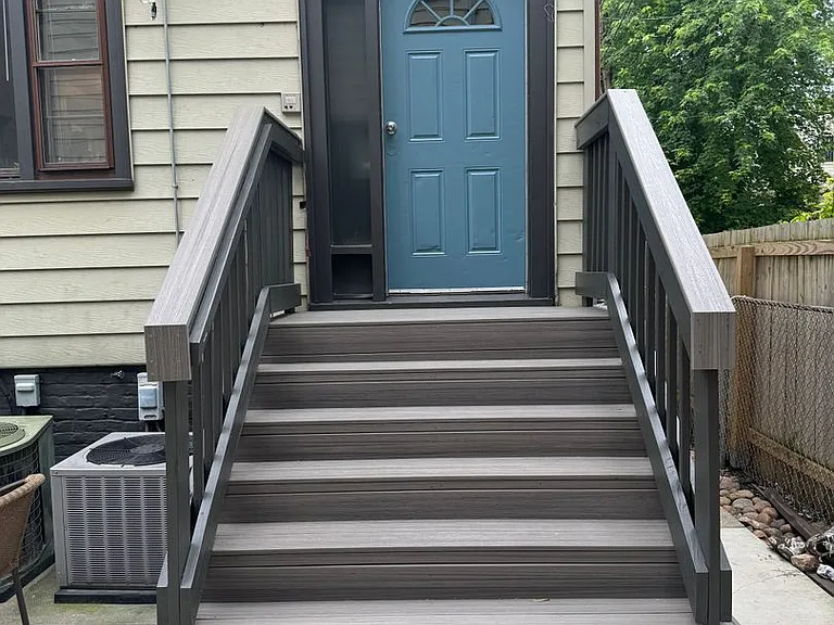 2253 N Janssen Ave — Photo 3