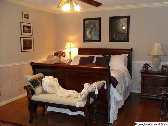 5th image of 2401 Pentland Dr