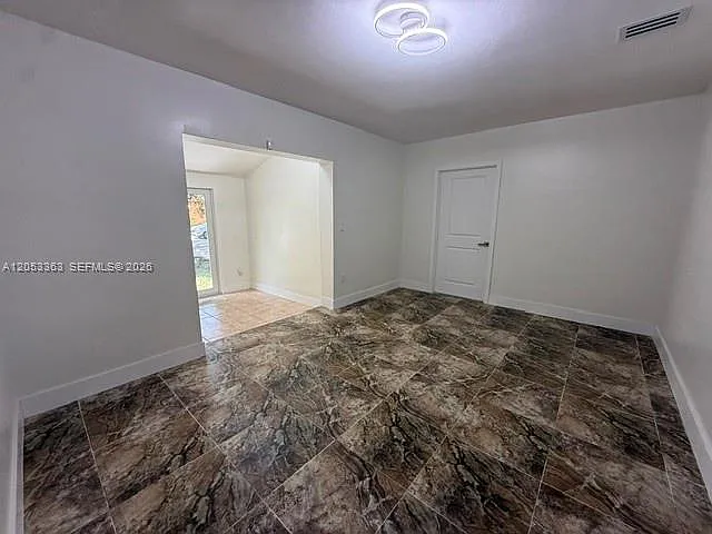 1121 NW 56th St — Photo 11