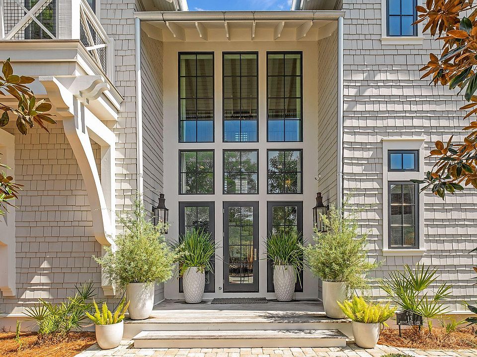 1st image of 13 Bridge Cove Ln