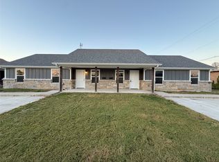 108 W Adams St, Itasca, TX 76055