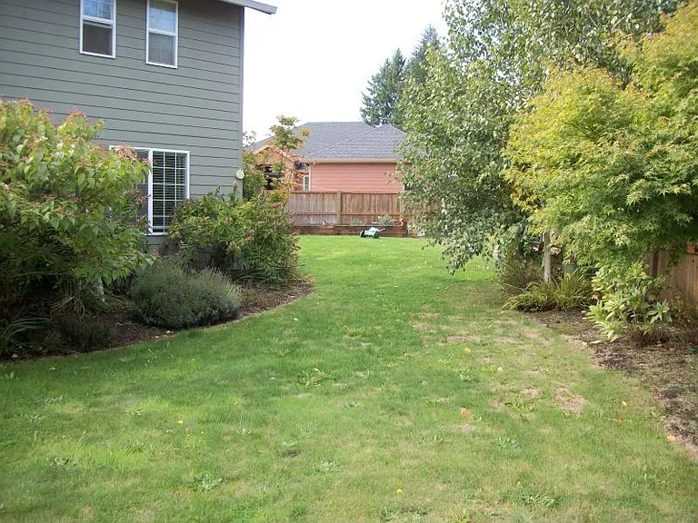 2187 NE Grandhaven St — Photo 15