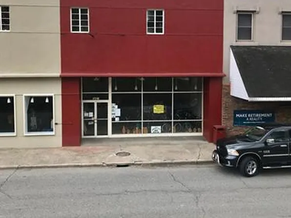 473 W Main St, Fries, VA 24330