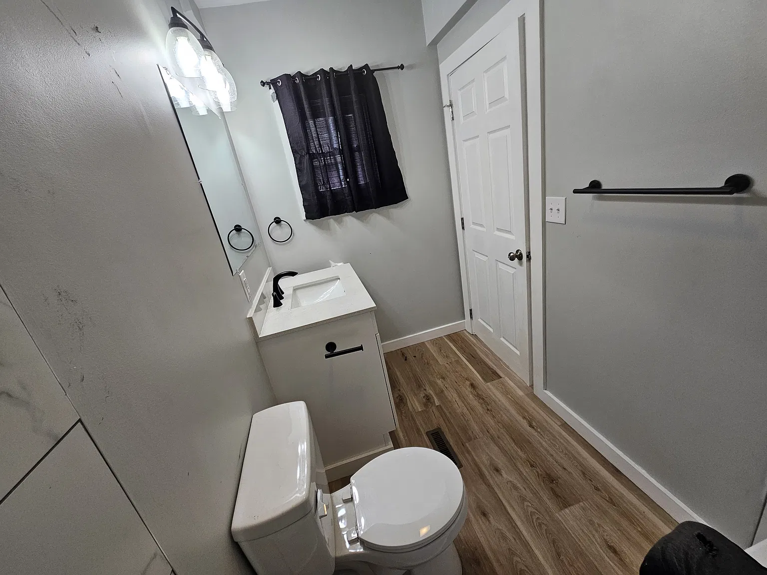 1 bed, $1,040 — Photo 2