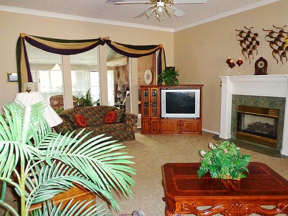 4th image of 5221 N Esmond Dr
