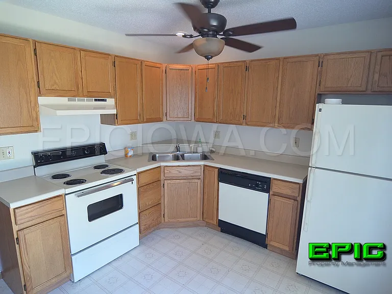 2810 Cory Ct SW #2 — Photo 3