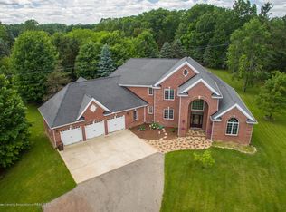 1524 Corkwood Trl, Williamston, MI 48895