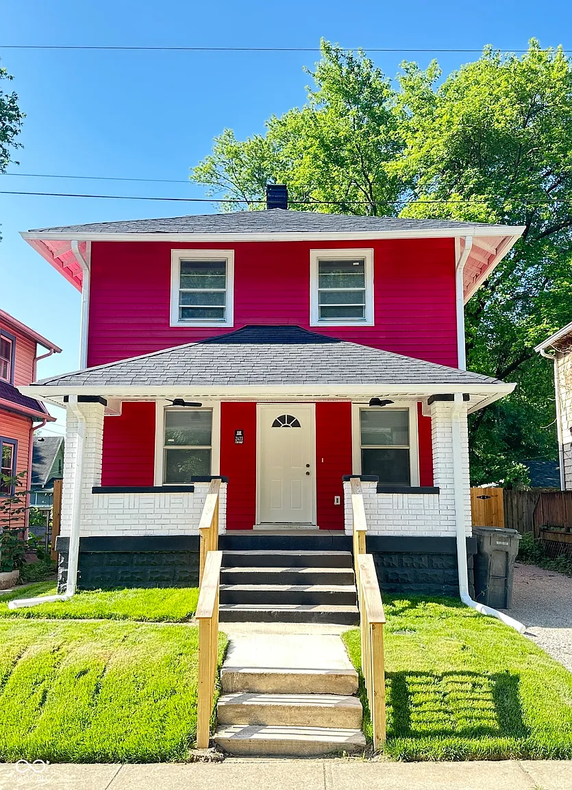 2423 E 13th St photo 1