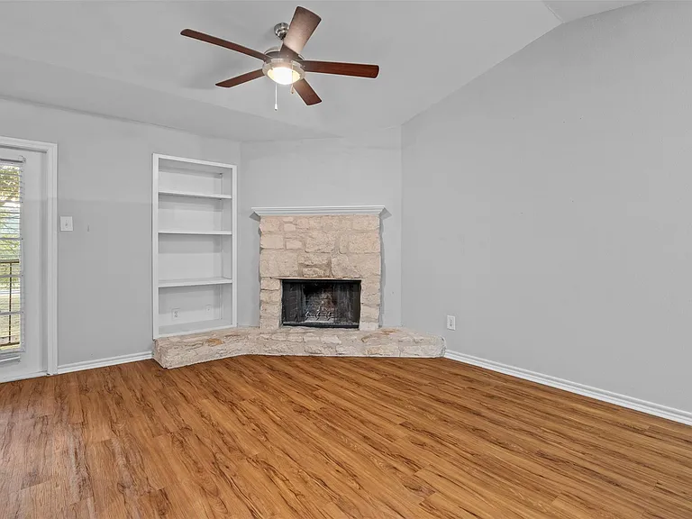 6804 N Capital Of Texas Hwy #128 — Photo 3