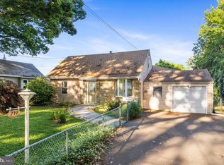 719 Walnut Ave, Langhorne, PA 19047