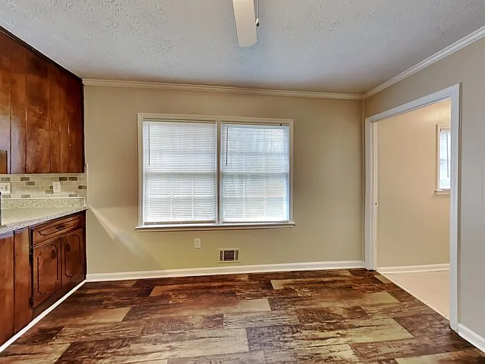 1811 Wendell Way — Photo 7