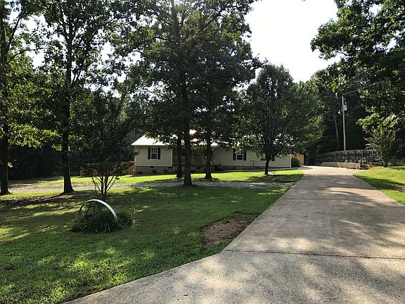 3rd image of 207 Wilderness Dr